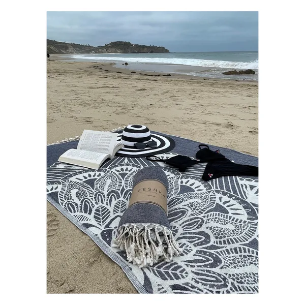 Turkish towel (fouta) 80×160, hand-knotted fringes, view 4